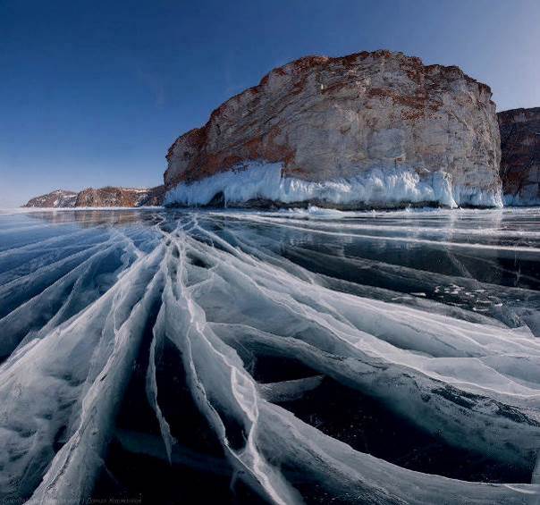 Les eaux des montagnes de glace