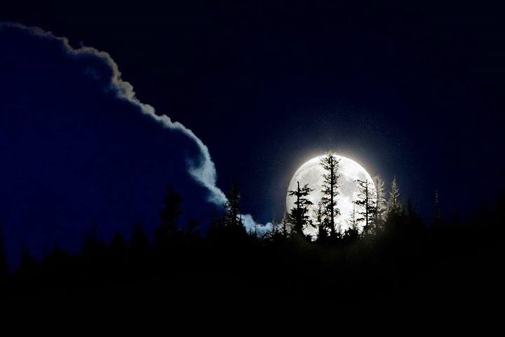 Pas de fumée sans Lune
