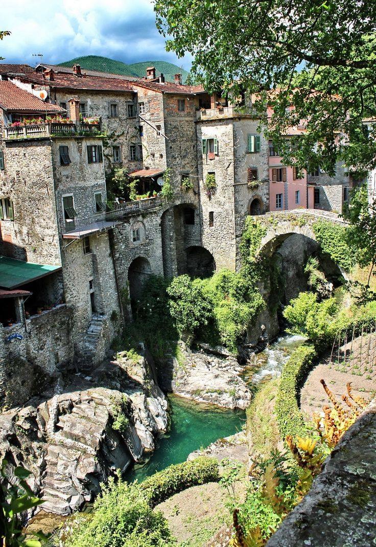 Le pont de la bonne école