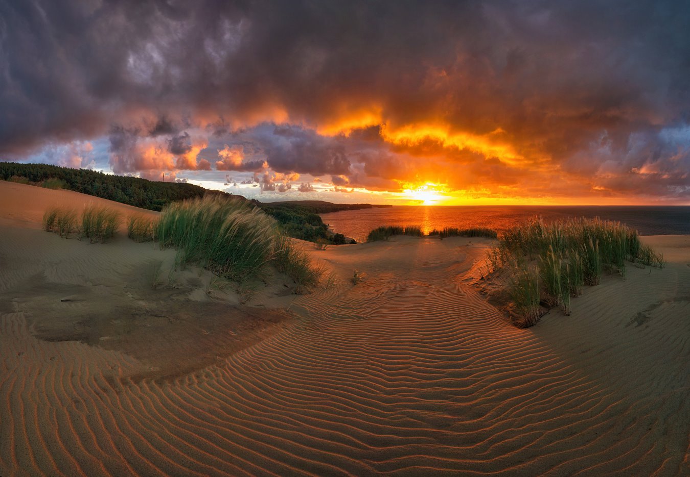 Coucher sur les dunes
