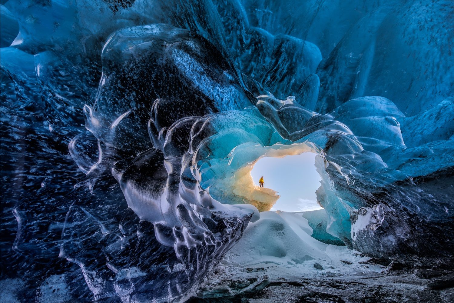Sous les glaciers, la plage