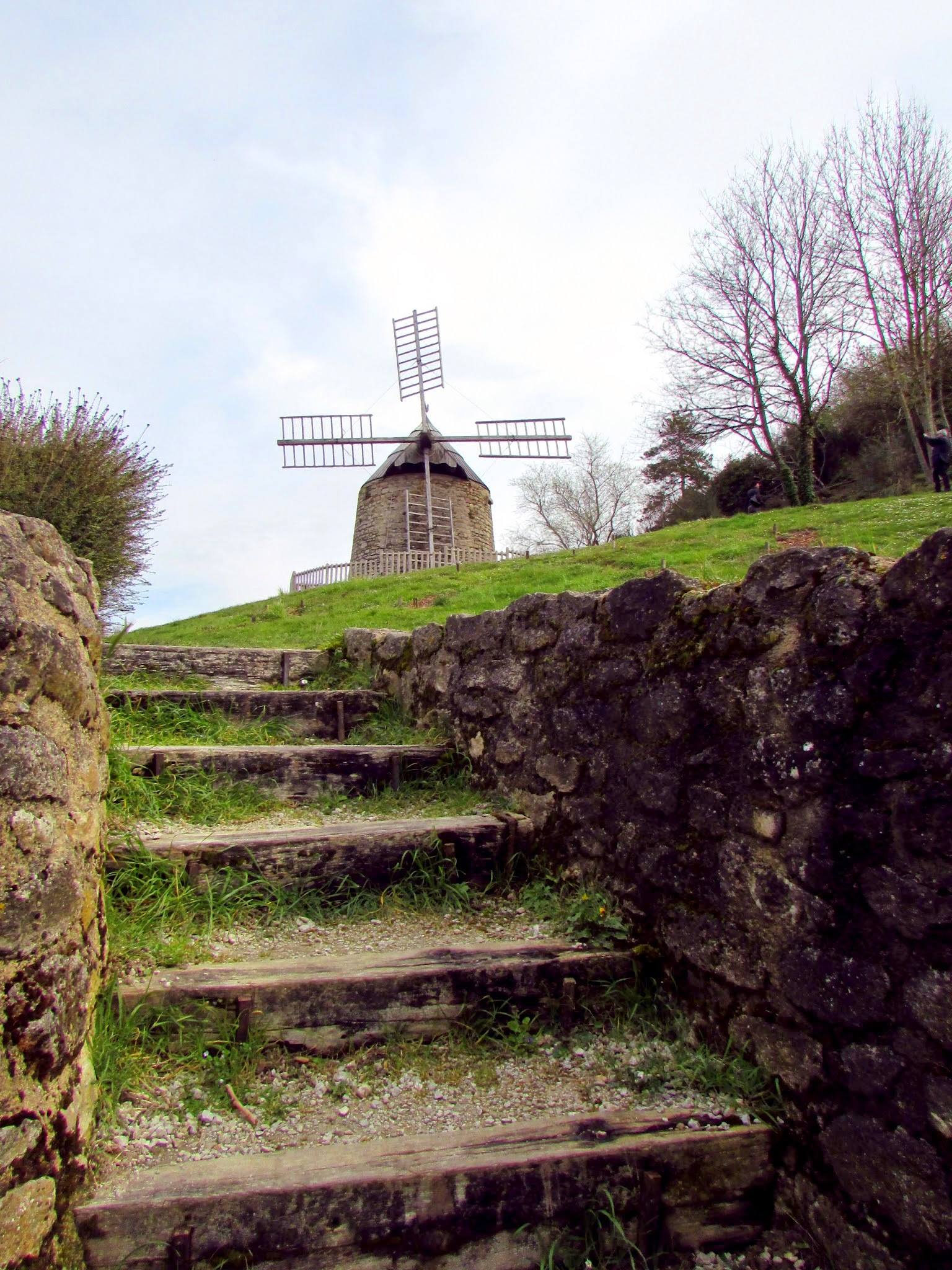 Pauvre moulin