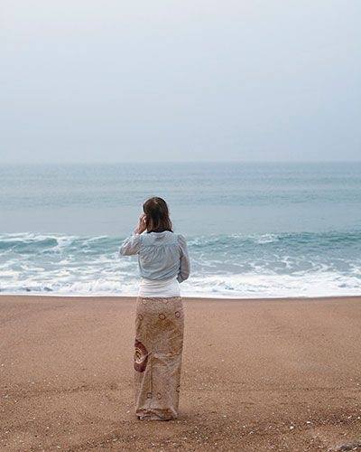 La vierge sage à la plage