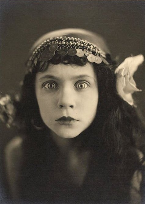 Les yeux de la voyante