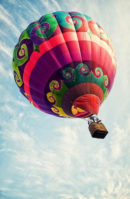 Derrière les rideaux de l’illusion