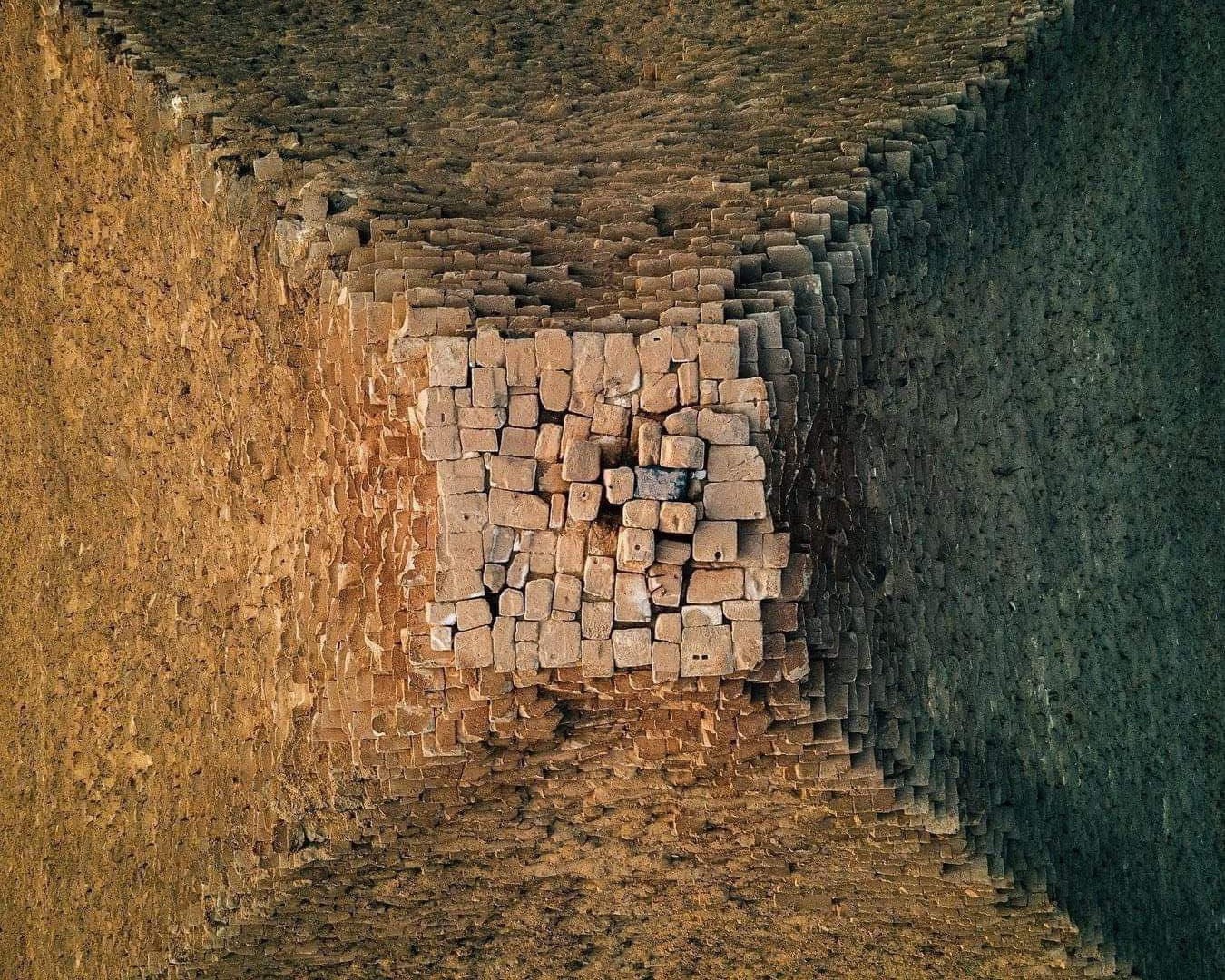 Ces siècles qui nous contemplent