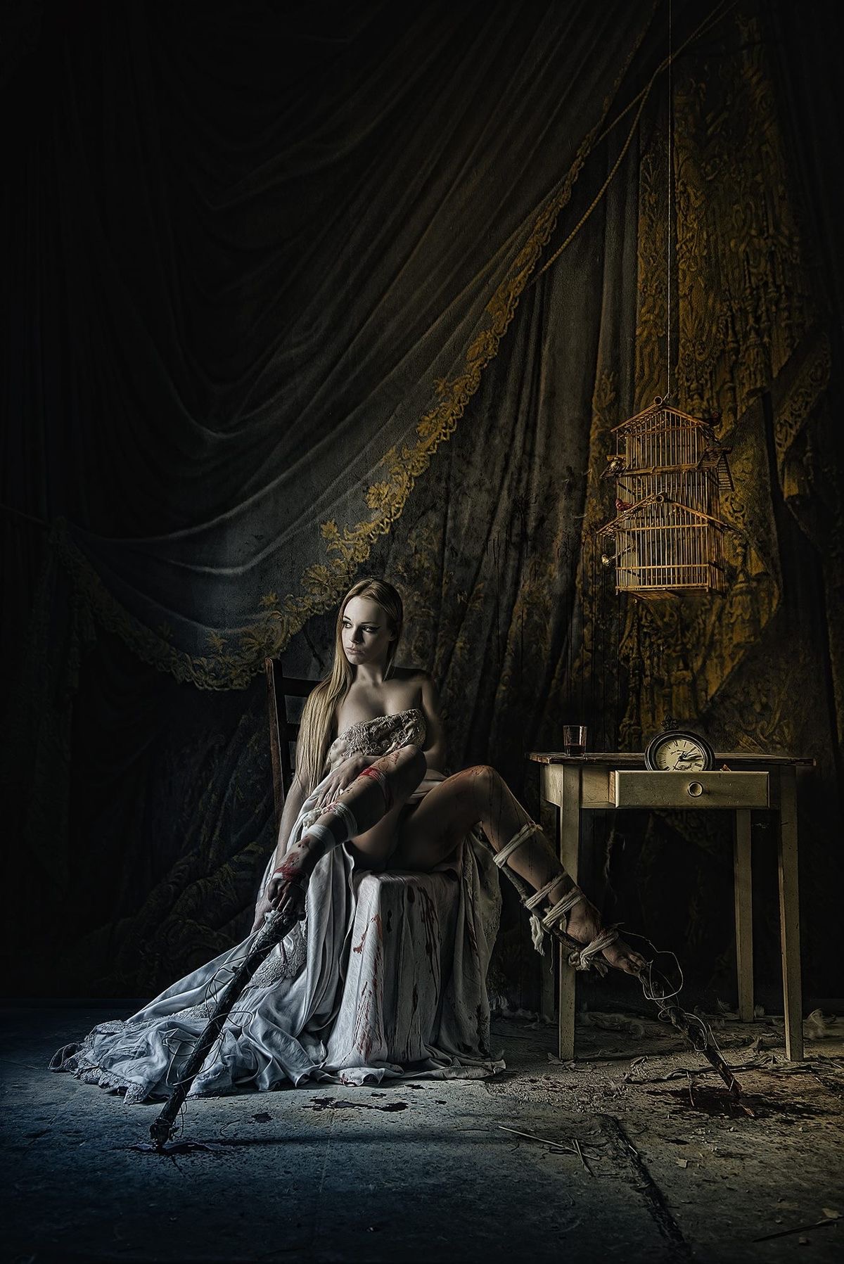 La fille aux échasses