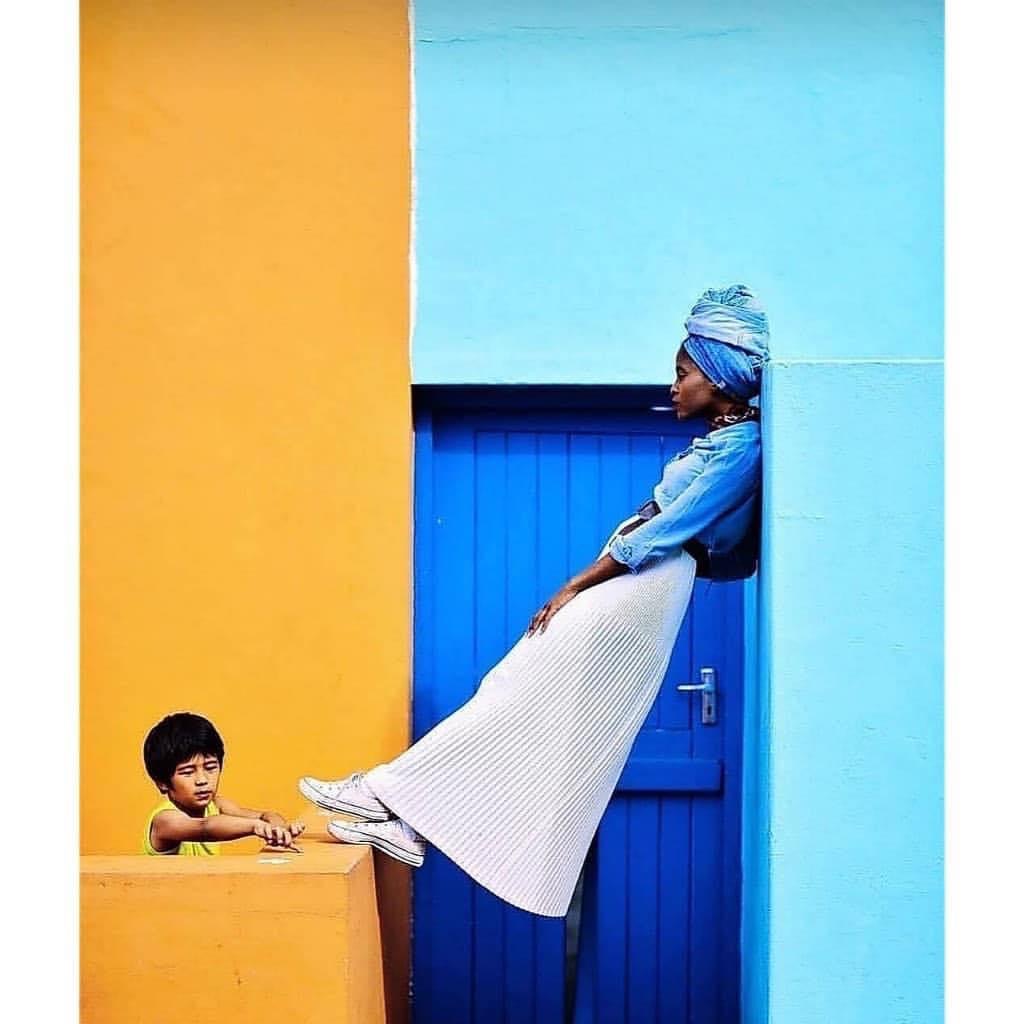 La pose bleue et blonde