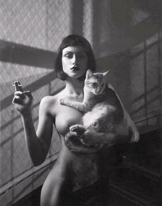 Madame et sa chatte